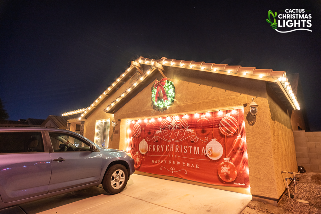 Buckeye - Roofline, Garage Door, Windows, and Lighted Wreath