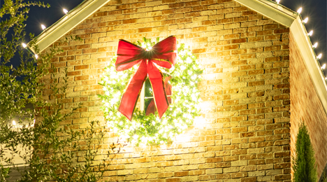 Christmas wreath installation service in Scottsdale AZ